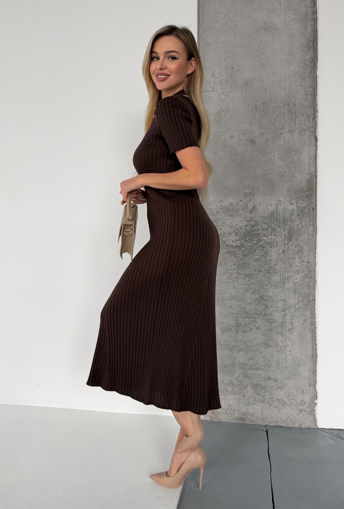 Сукня в'язка з гудзиками шоколадна. Maritel. Зображення 1 Сукня в'язка з гудзиками шоколадна. Maritel. Зображення 1