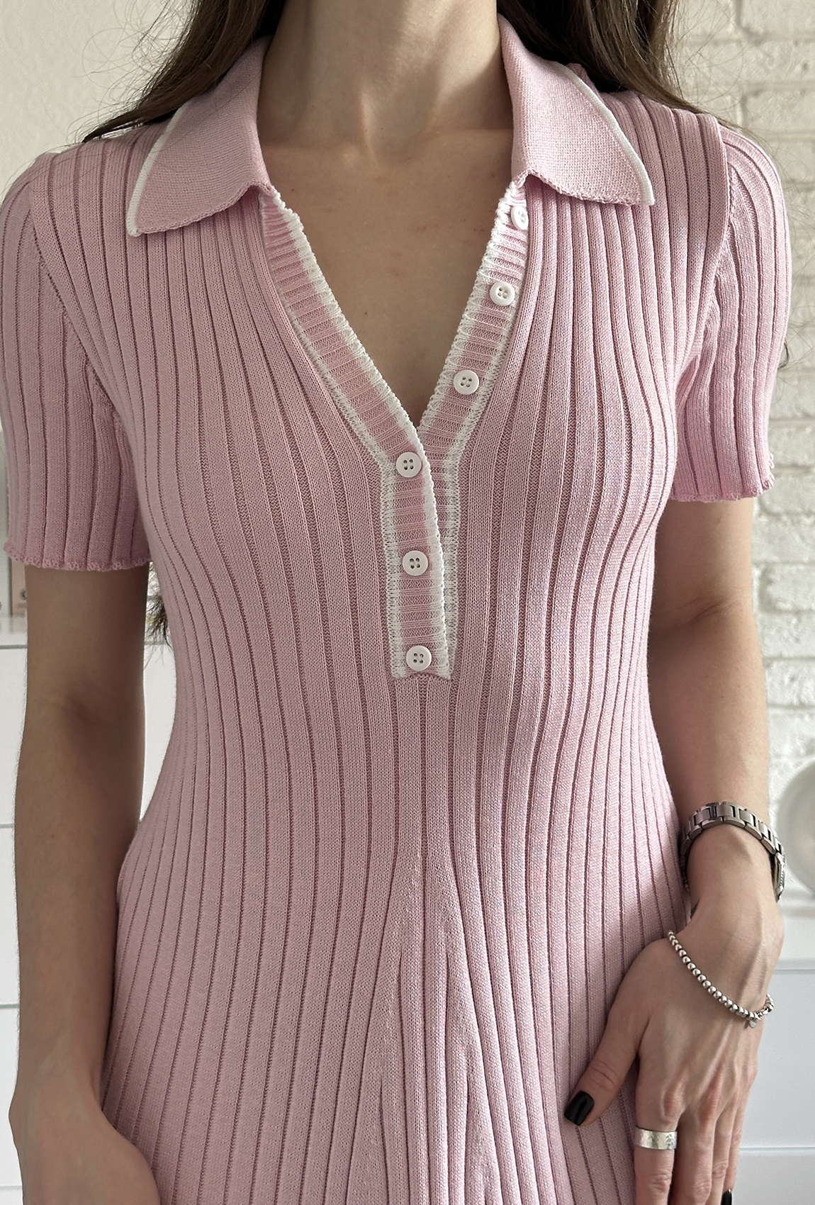 Сукня в'язка з гудзиками пудрова. Maritel. Зображення 2