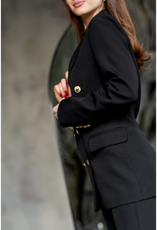 Черный брючный костюм с золотыми пуговицами — 963993. Maritel. Изображенние 2 Черный брючный костюм с золотыми пуговицами — 963993. Maritel. Изображенние 2
