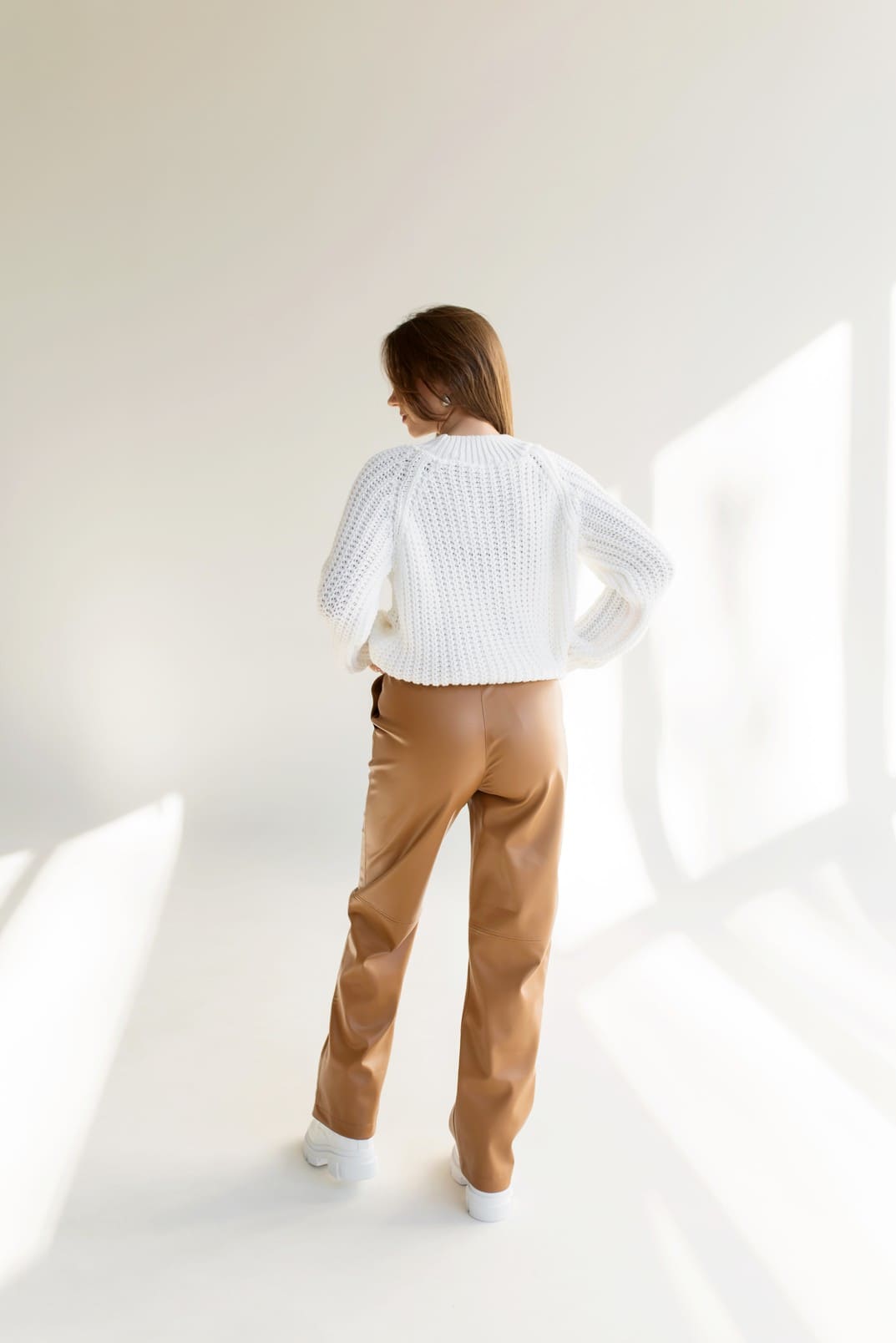 Коричневые брюки экокожа —  900709. Maritel. Изображенние 2 Коричневые брюки экокожа —  900709. Maritel. Изображенние 2