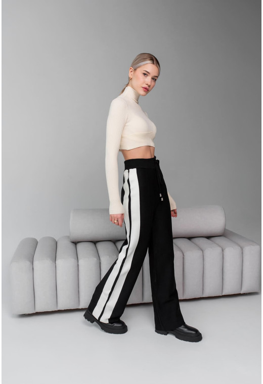 Черные брюки с лампасами — 963571. Maritel. Изображенние 1 Черные брюки с лампасами — 963571. Maritel. Изображенние 1