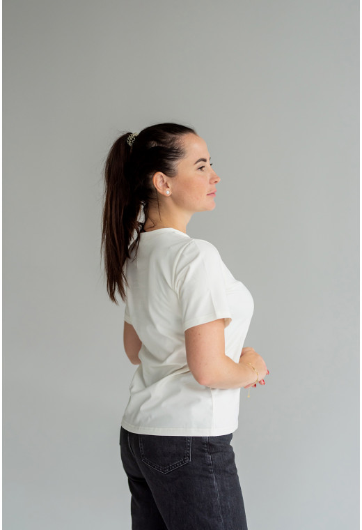 Біла класична футболка — 194506. Maritel. Зображення 1 Біла класична футболка — 194506. Maritel. Зображення 1