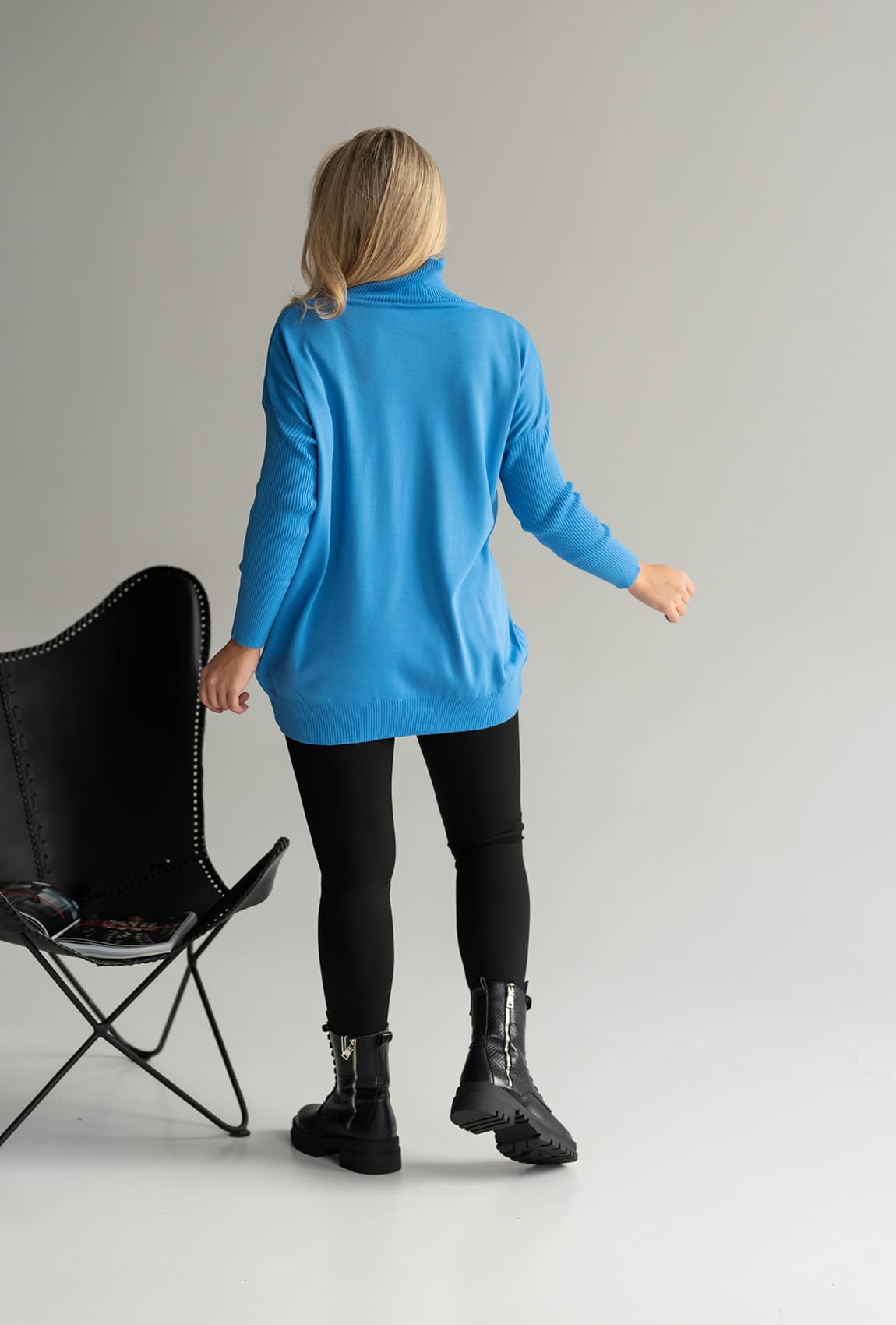 Блакитний гольф подовжений — 593576. Maritel. Зображення 1 Блакитний гольф подовжений — 593576. Maritel. Зображення 1