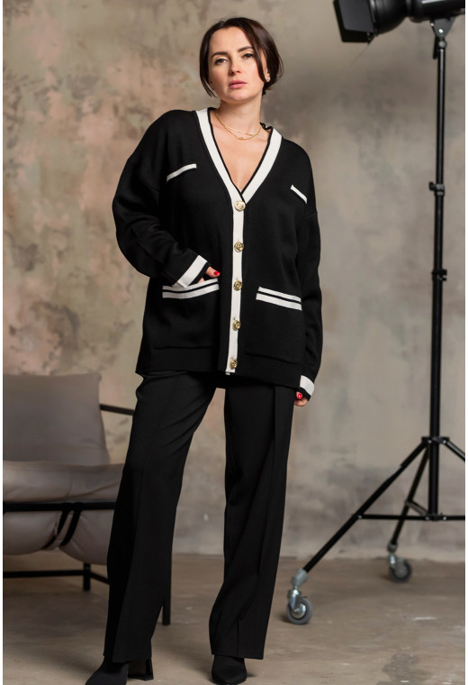 Чорний кардиган з золотими гудзиками — 549906. Maritel. Зображення 1 Чорний кардиган з золотими гудзиками — 549906. Maritel. Зображення 1