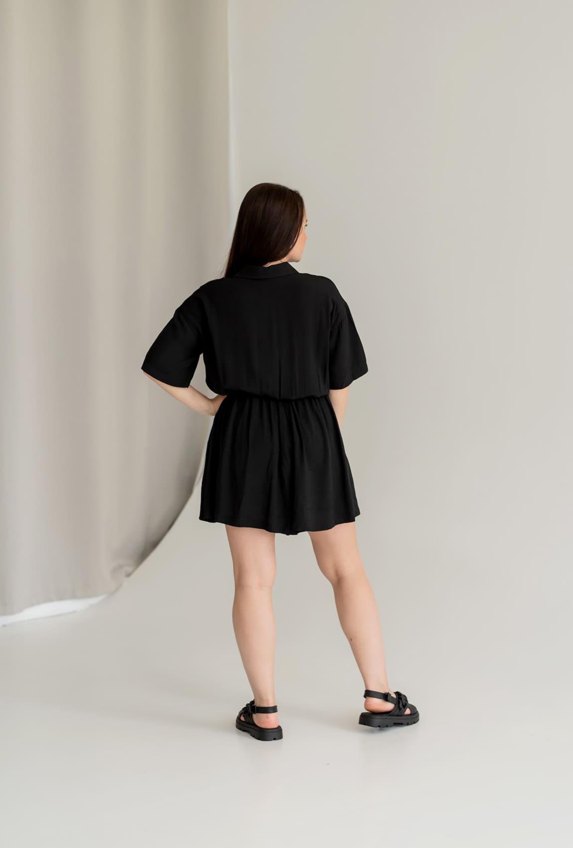 Черный льняной комбинезон —  771828. Maritel. Изображенние 1