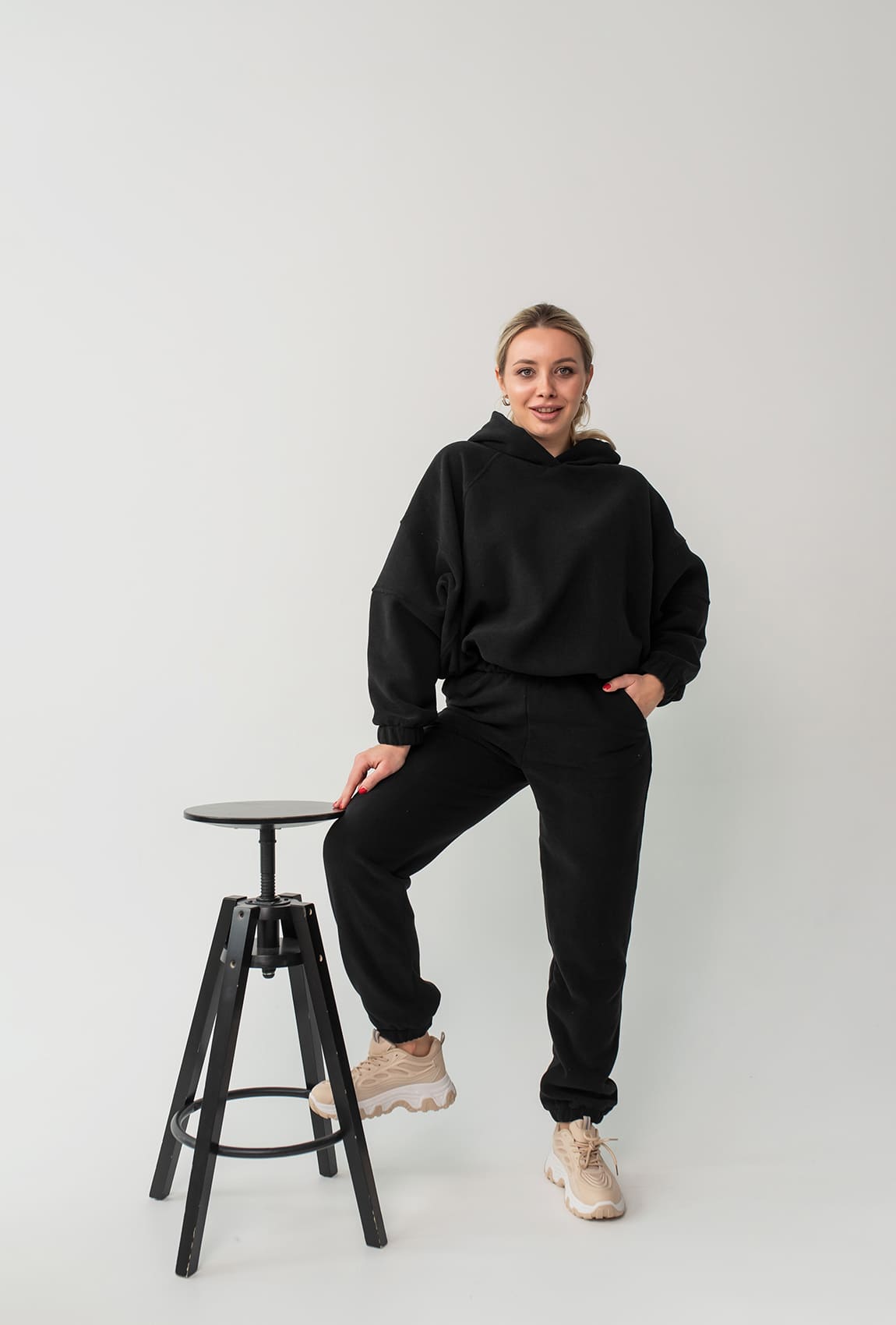 Черный костюм флис с капюшоном —  939963. Maritel