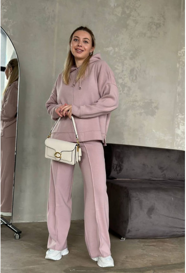 Пудровый костюм отстрочка с капюшоном. Maritel. Изображенние 4