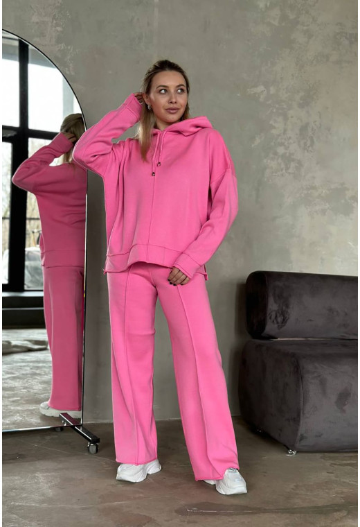 Рожевий костюм відстрочка з капюшоном — 526394. Maritel. Зображення 1 Рожевий костюм відстрочка з капюшоном — 526394. Maritel. Зображення 1