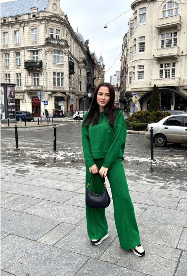 Зеленый костюм отстрочка с капюшоном. Maritel. Изображенние 2