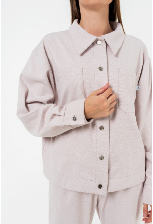 Пудровий костюм з сорочкою на застібки —  903054. Maritel. Зображення 2 Пудровий костюм з сорочкою на застібки —  903054. Maritel. Зображення 2