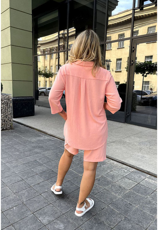 Персиковий костюм жатка з шортами — 873365. Maritel. Зображення 2 Персиковий костюм жатка з шортами — 873365. Maritel. Зображення 2