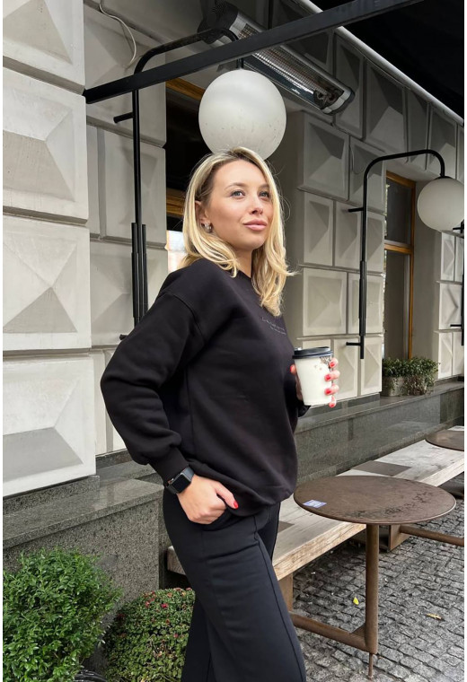 Черный костюм футер с принтом на спине (штаны палаццо) — 622906. Maritel. Изображенние 1 Черный костюм футер с принтом на спине (штаны палаццо) — 622906. Maritel. Изображенние 1