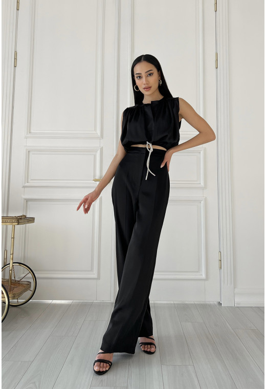 Черный шелковый костюм — 808734. Maritel. Изображенние 1 Черный шелковый костюм — 808734. Maritel. Изображенние 1