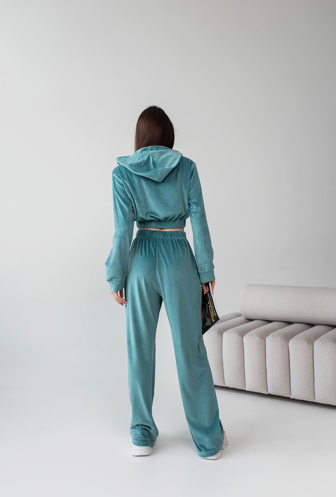 Ментоловий велюровий костюм на блискавці  —  495493. Maritel. Зображення 1