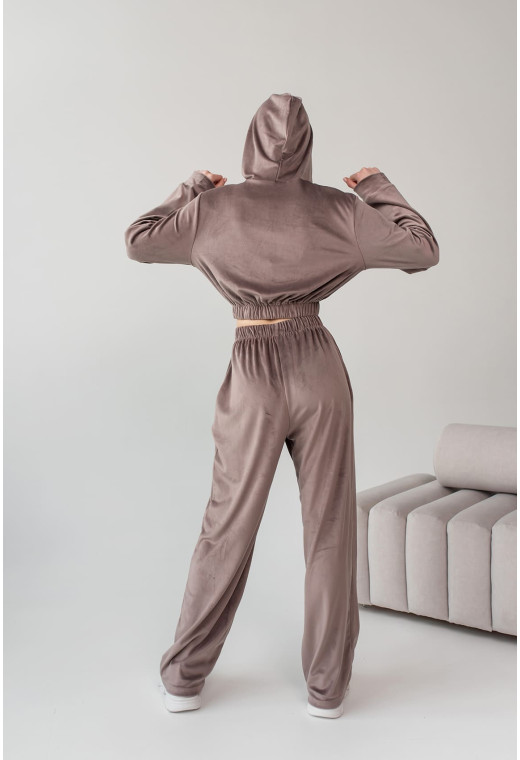 Бронзовий велюровий костюм на блискавці — 552327. Maritel. Зображення 1 Бронзовий велюровий костюм на блискавці — 552327. Maritel. Зображення 1