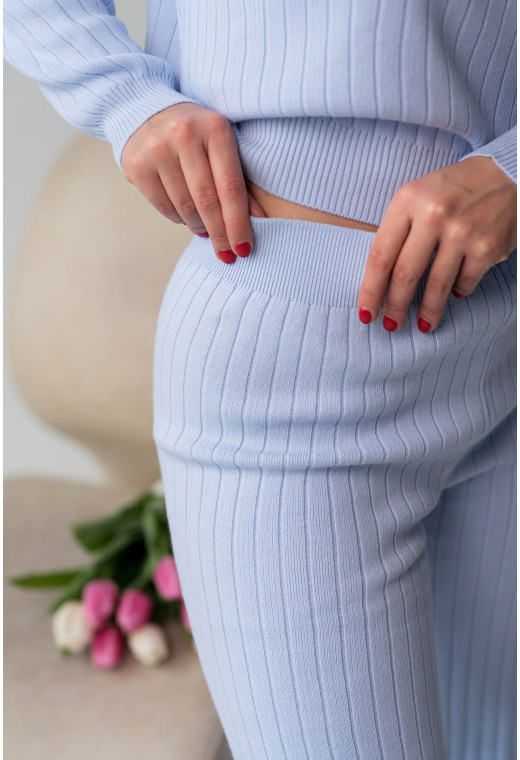 В'язаний блакитний костюм поло в рубчик — 444182. Maritel. Зображення 1 В'язаний блакитний костюм поло в рубчик — 444182. Maritel. Зображення 1