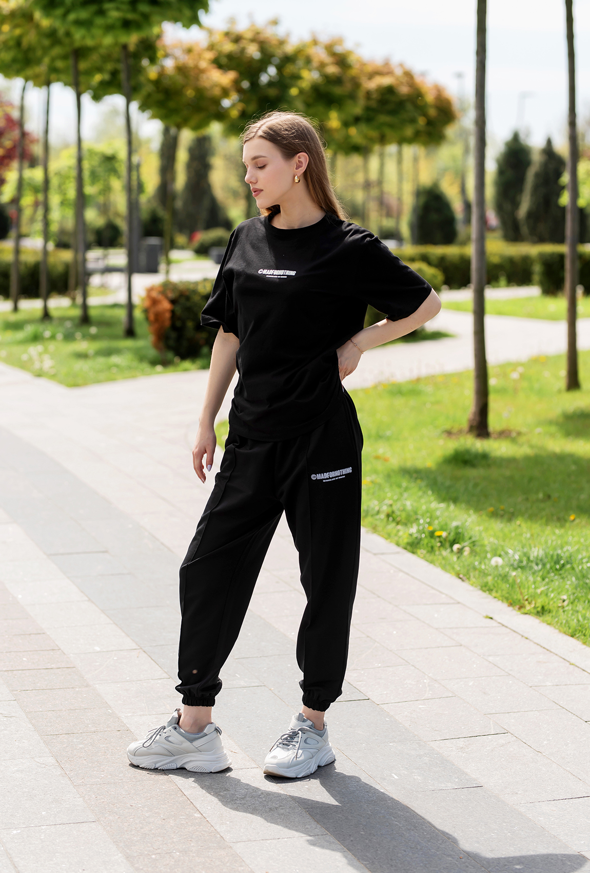 Чорний костюм з футболкою madfornothing — 204834. Maritel. Зображення 2 Чорний костюм з футболкою madfornothing — 204834. Maritel. Зображення 2