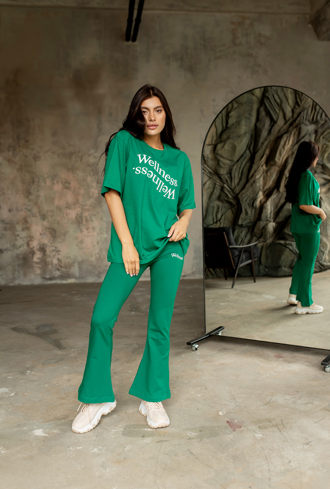 Зелений костюм з футболкой Wellness — 951937. Maritel Зелений костюм з футболкой Wellness — 951937. Maritel