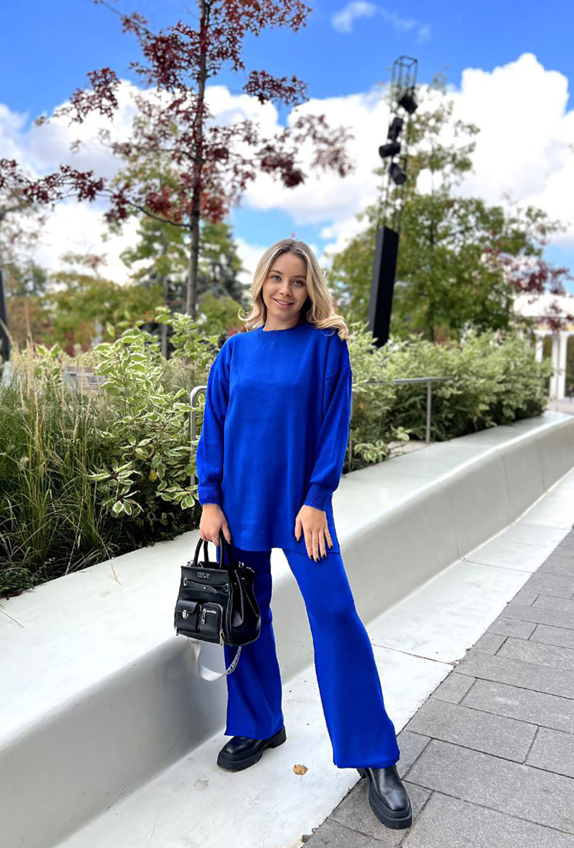 Електрик костюм з розрізами —  577457. Maritel