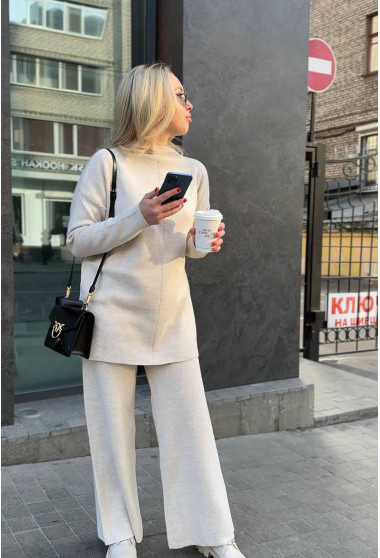 Бежевый костюм с туникой воротник стойка. Maritel. Изображенние 1