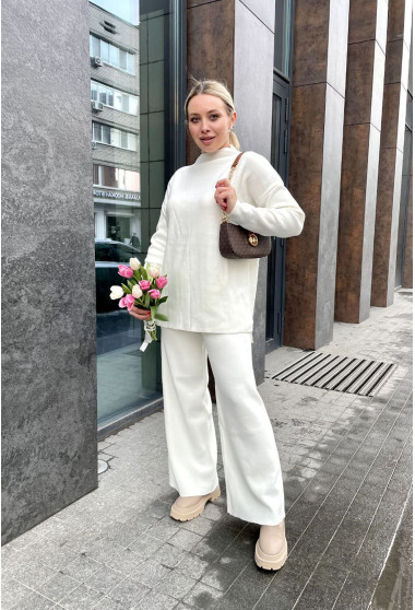 Молочный костюм с туникой воротник стойка. Maritel. Изображенние 2