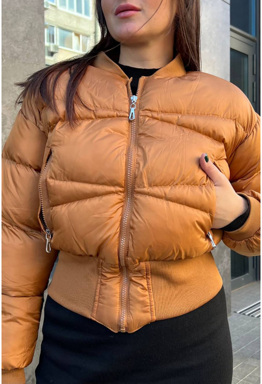 Коричнева коротка куртка — 515004. Maritel. Зображення 1 Коричнева коротка куртка — 515004. Maritel. Зображення 1