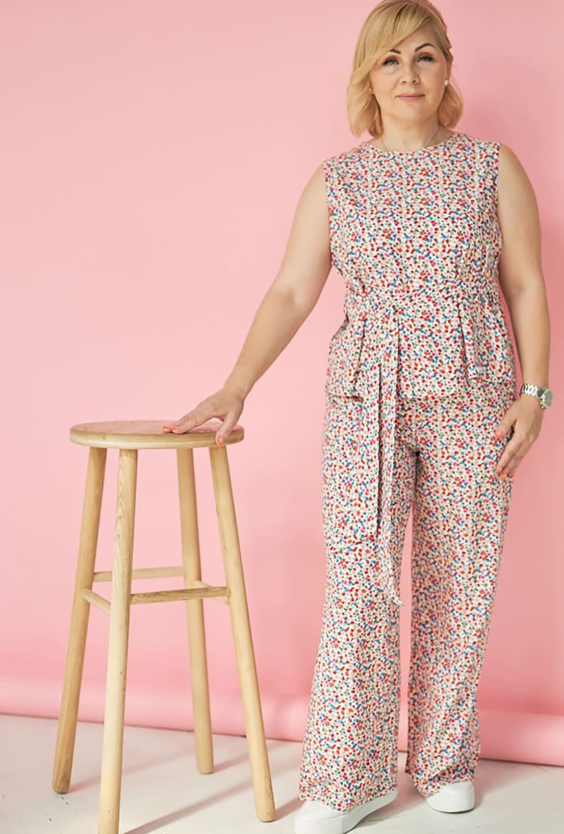 Білий костюм мілена у квітку —  981964. Maritel