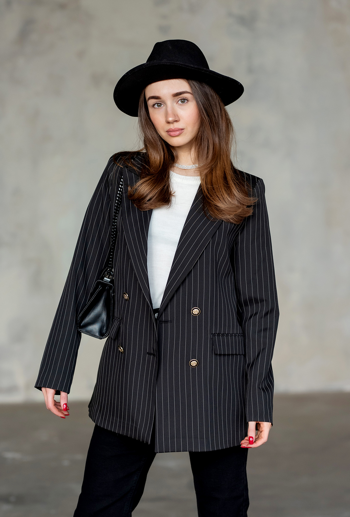 Черный пиджак в полоску —  582265. Maritel