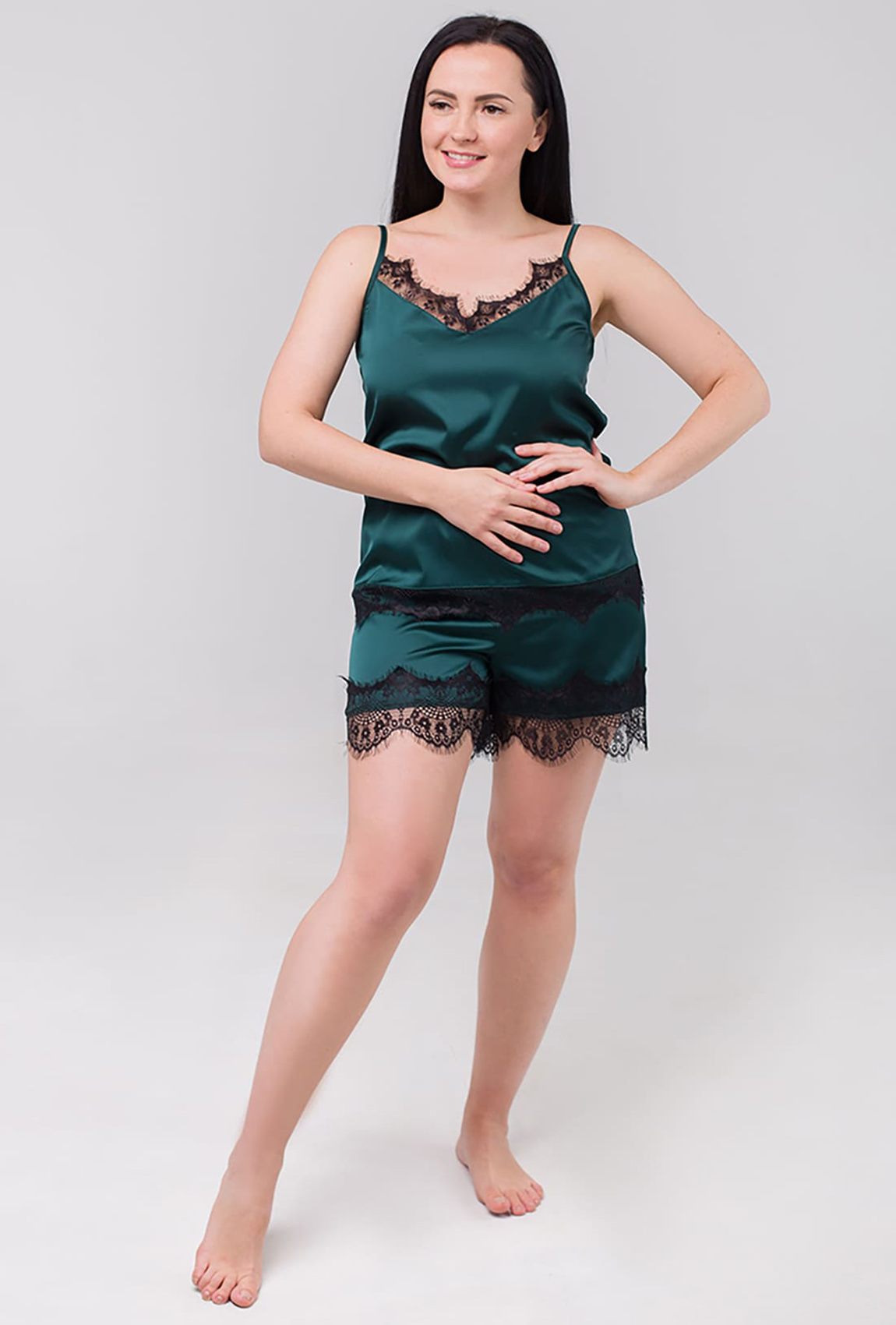 Изумрудная классическая пижама с шортами — 884136. Maritel Изумрудная классическая пижама с шортами — 884136. Maritel