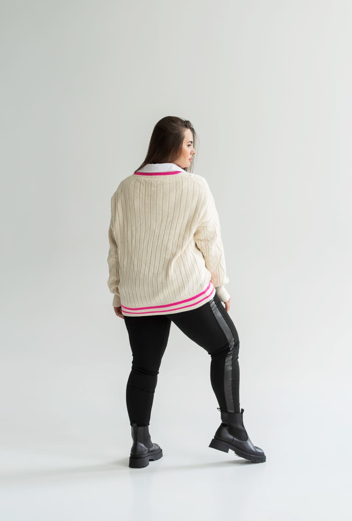 Молочний пуловер — 532185. Maritel. Зображення 1 Молочний пуловер — 532185. Maritel. Зображення 1