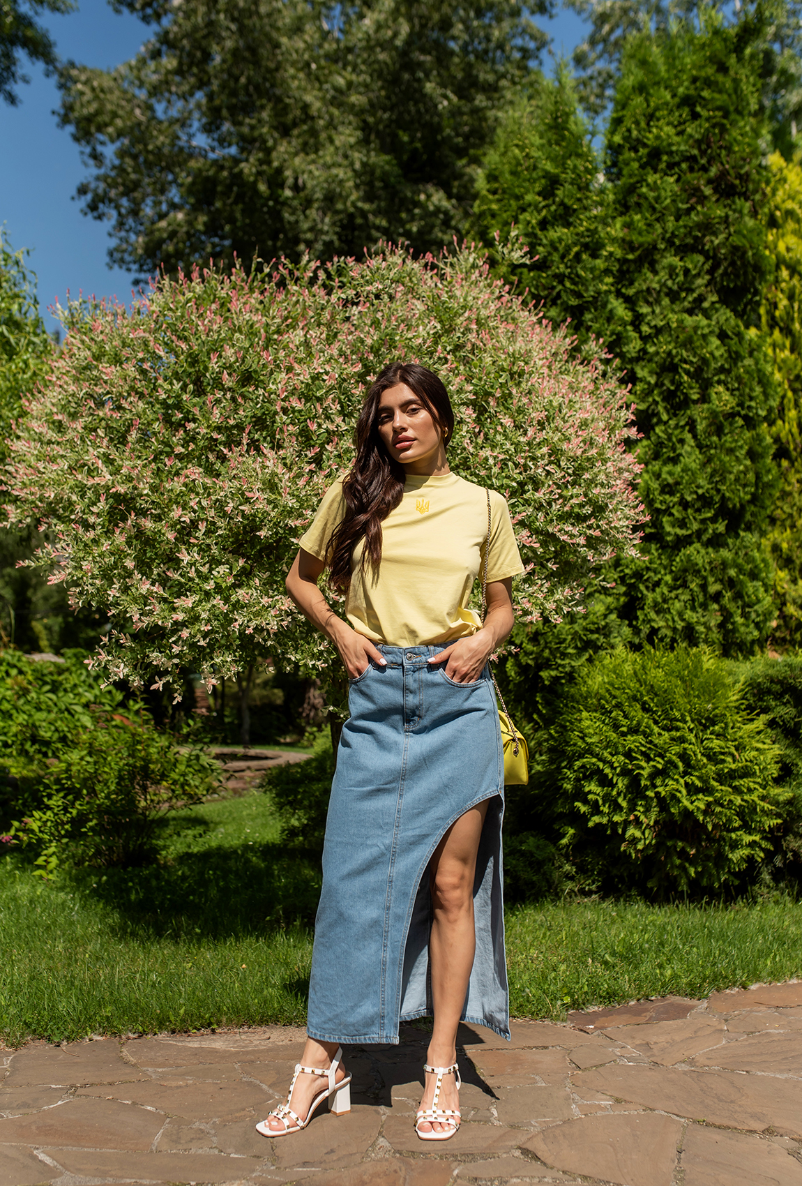 Блакитна спідниця з вирізом — 743270. Maritel Блакитна спідниця з вирізом — 743270. Maritel