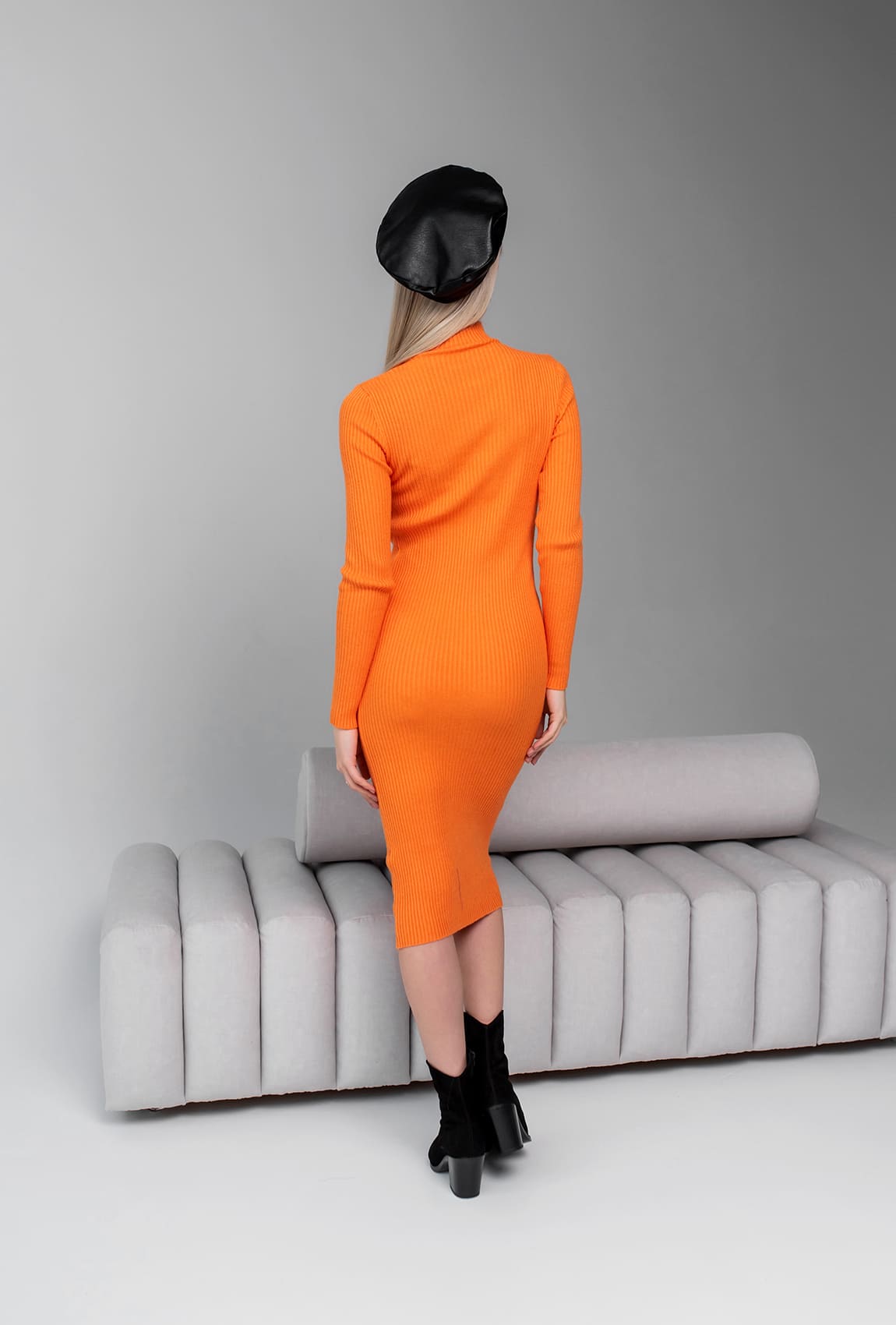Помаранчева сукня приталена по фігурі — 795683. Maritel. Зображення 2 Помаранчева сукня приталена по фігурі — 795683. Maritel. Зображення 2