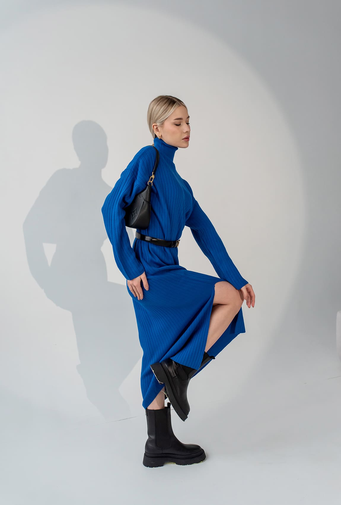 Синее платье под горло — 703247. Maritel. Изображенние 2 Синее платье под горло — 703247. Maritel. Изображенние 2