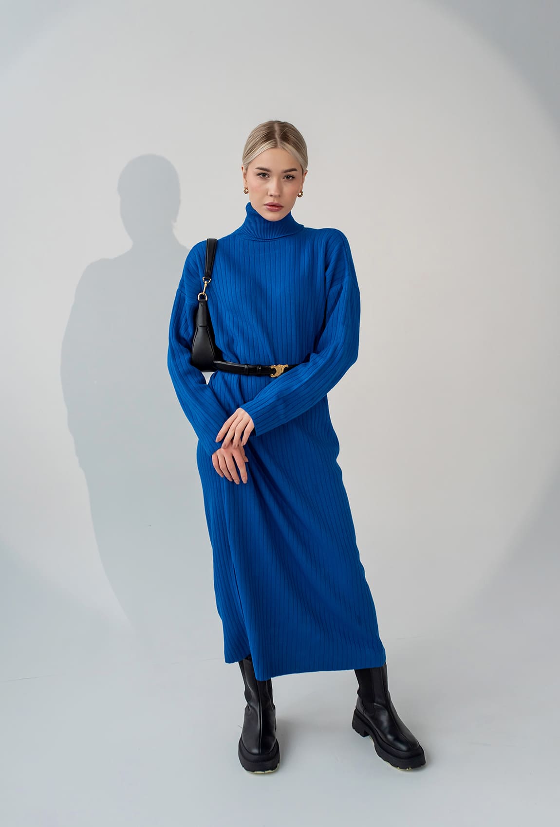 Синее платье под горло — 703247. Maritel Синее платье под горло — 703247. Maritel