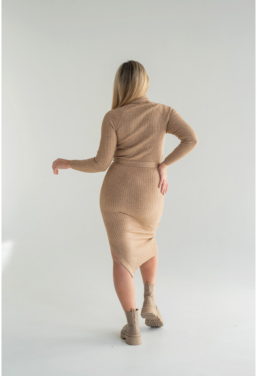 Коричнева в'язана сукня резинка — 659080. Maritel. Зображення 1 Коричнева в'язана сукня резинка — 659080. Maritel. Зображення 1