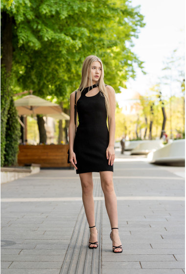 Черное платье без рукавов . Maritel. Изображенние 5