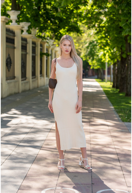 Біла сукня на бретелях —  828168. Maritel. Зображення 4 Біла сукня на бретелях —  828168. Maritel. Зображення 4