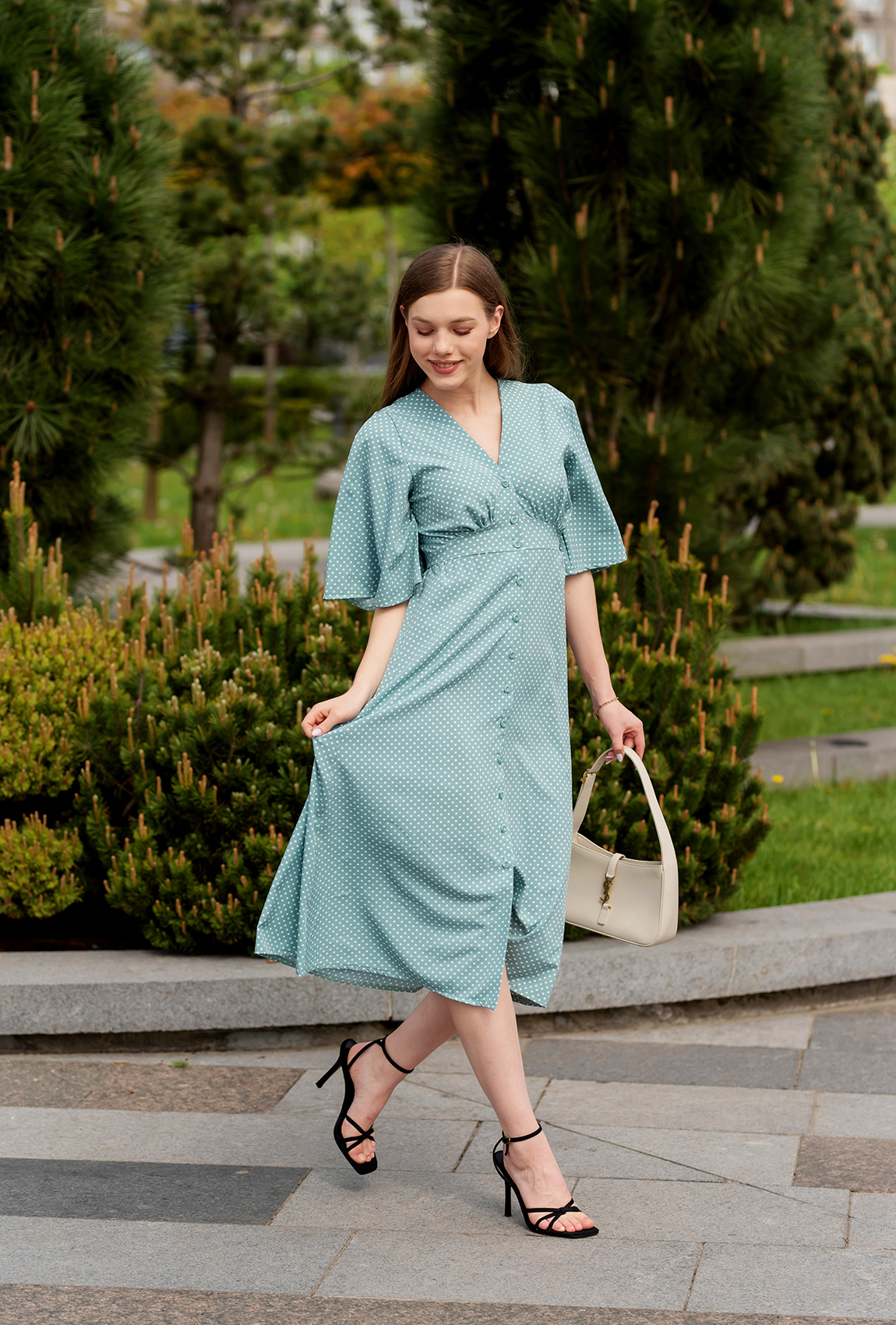 Оливкова сукня софт довга в горох  —  199875. Maritel. Зображення 2