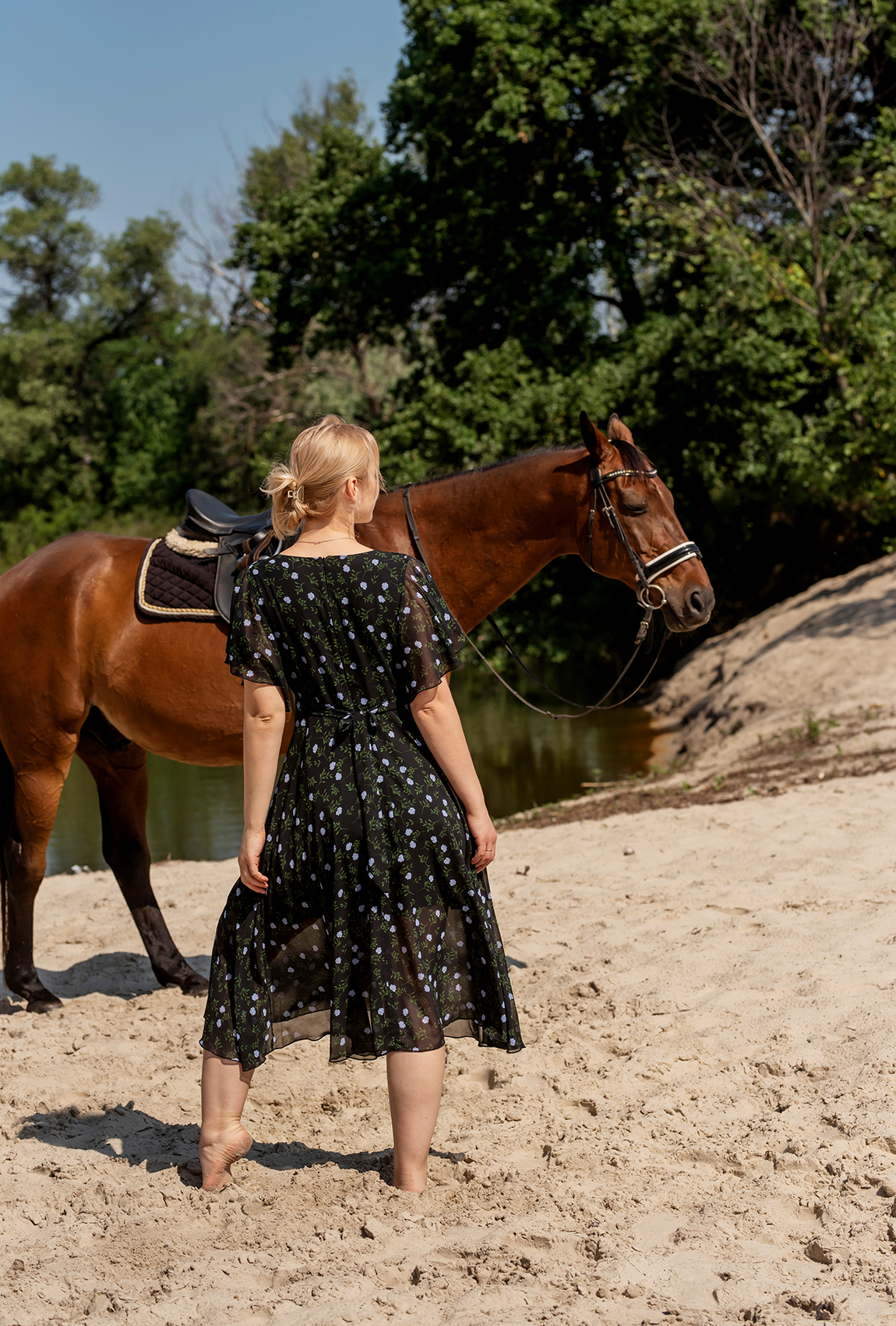 Черное шифоновое платье солнце миди —  261112. Maritel. Изображенние 3