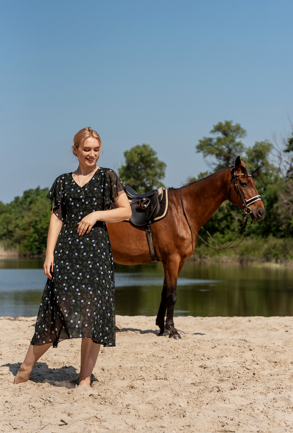 Черное шифоновое платье солнце миди —  261112. Maritel