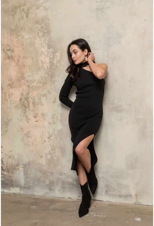 Черное платье с открытым плечом — 414315. Maritel. Изображенние 1 Черное платье с открытым плечом — 414315. Maritel. Изображенние 1