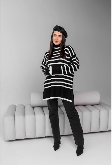 Подовжений чорний светр в білу смужку під горло. Maritel. Зображення 10