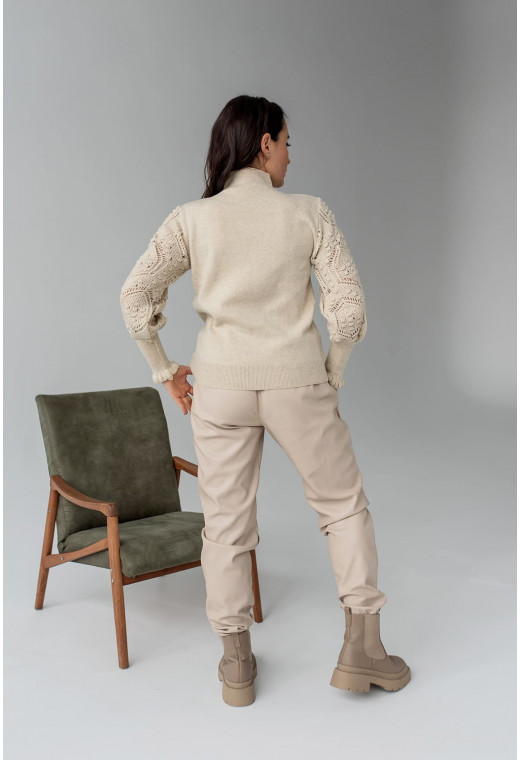 Бежевий светр з ажурним рукавом — 204239. Maritel. Зображення 1 Бежевий светр з ажурним рукавом — 204239. Maritel. Зображення 1