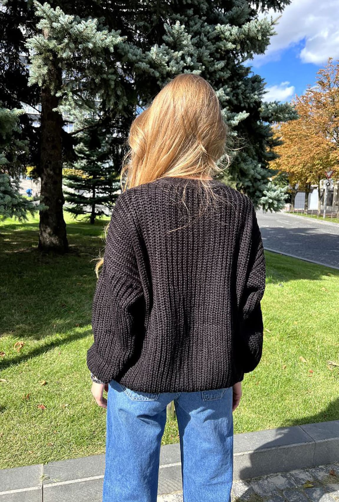 Чорний светр з великою в'язкою — 729185. Maritel. Зображення 1 Чорний светр з великою в'язкою — 729185. Maritel. Зображення 1