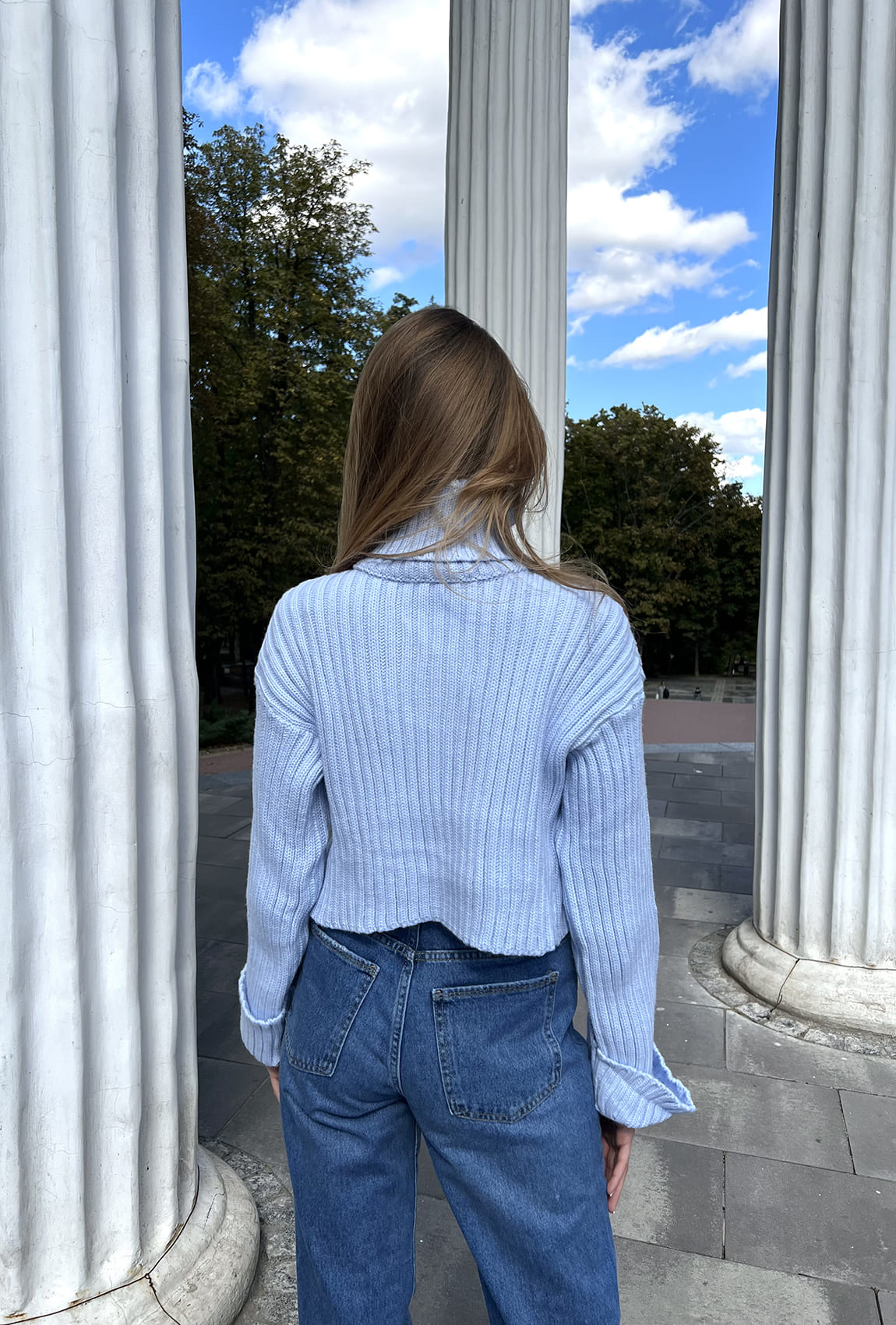 Блакитний вкорочений светр під горло —  277477. Maritel. Зображення 2 Блакитний вкорочений светр під горло —  277477. Maritel. Зображення 2