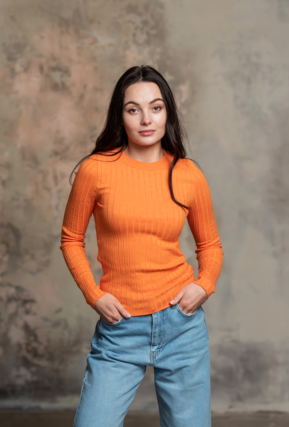 Помаранчевий светр в рубчик  —  160336. Maritel. Зображення 2