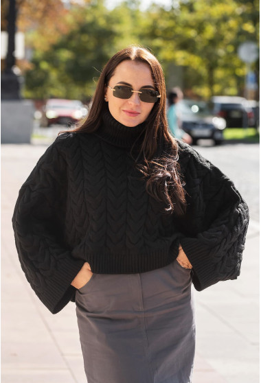 Чорний вкорочений светр. Maritel. Зображення 2