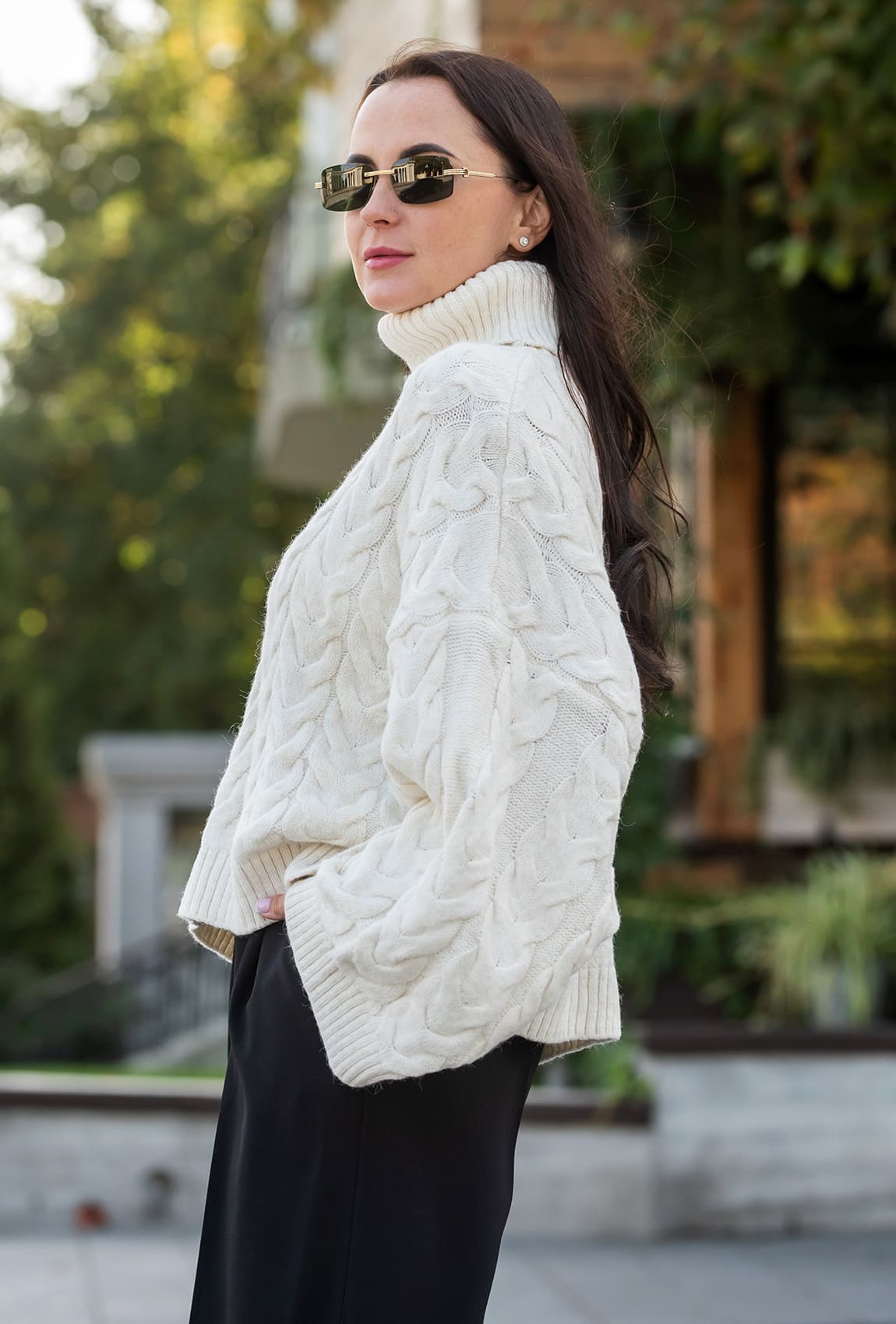 Молочний светр укорочений —  346381. Maritel. Зображення 1