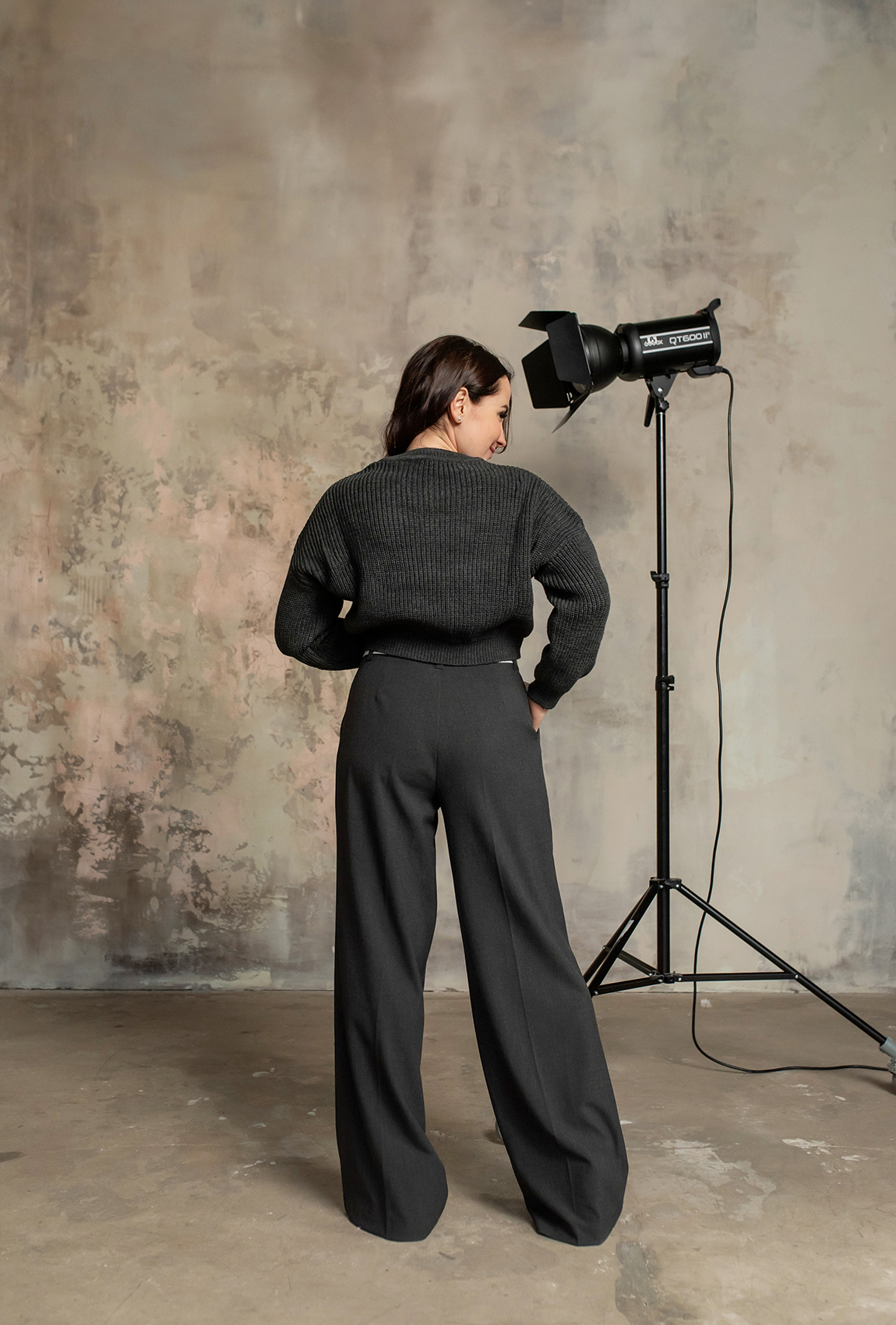 Чорний  в'язаний светр  —  558210. Maritel. Зображення 2