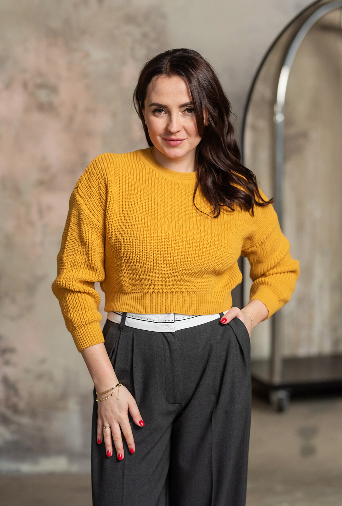 Гірчичний в'язаний светр — 701319. Maritel Гірчичний в'язаний светр — 701319. Maritel